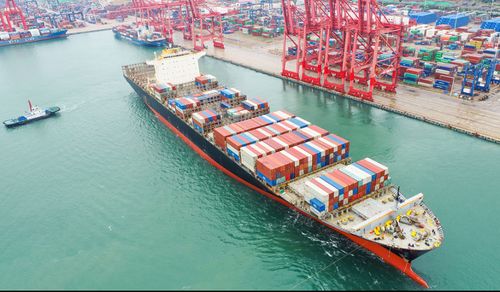 圖片新聞 先報(bào)后裝新模式，為港口集裝箱吞吐量注入新增長(zhǎng)點(diǎn)，助力貨物進(jìn)出口高效暢通